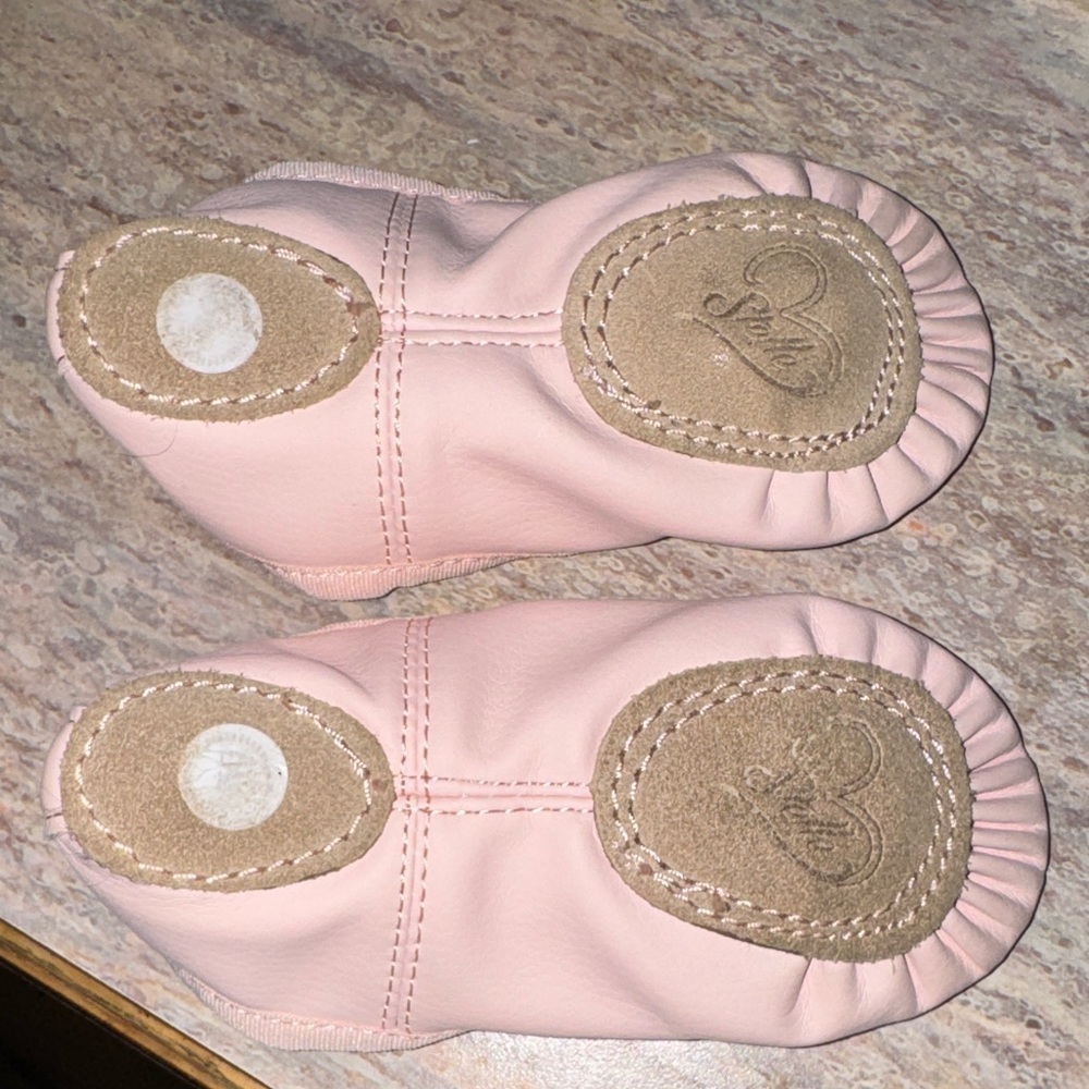 Stelle Pink Ballet Shoes Toddler 5T never worn - Picture 2 of 2